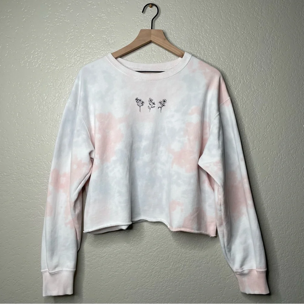 Hollister Cropped Embroidered Tie Dye Crewneck Long Sleeve Floral